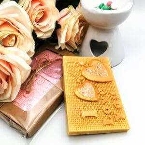 I Love You Snap Bar Wax Melt Gift. Wax melts gift box with burner. Valentine's day gift set. Lovely highly scented snap bar. Highly scented home freshener.