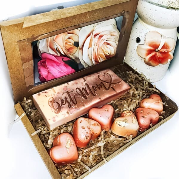 Best Mom wax melts gift box. Small cute gift for Mum. Mother's day gift. Highly scented gift set. Wax melt gift with Burner.