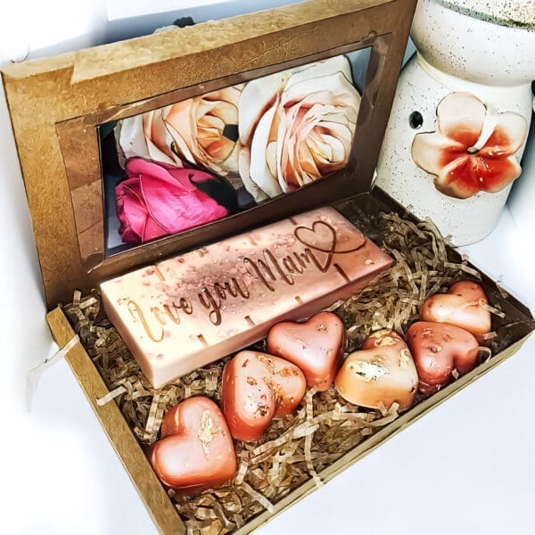 Love You Mam wax melts gift box, Mother's day gift, eco friendly soy wax melt set. Highly scented wax melts. Cute handmade gift.